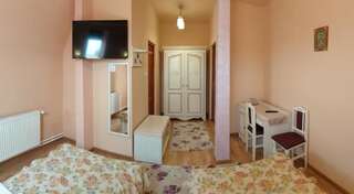 Гостевой дом Leaganul Bucovinei Guest House Сучава Двухместный номер с 1 кроватью или 2 отдельными кроватями-6